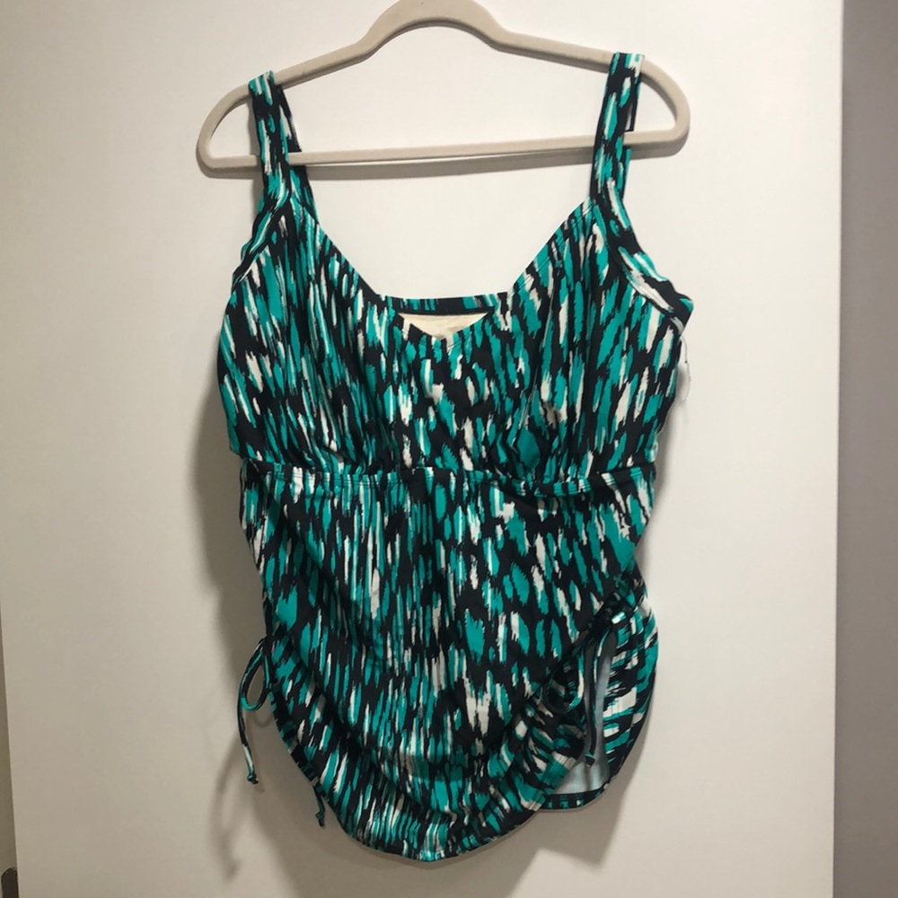 Maxine of Hollywood Blue Ruched Sleeveless Tank Top